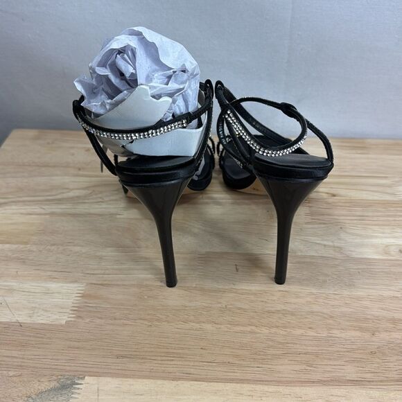 INC International Concepts Arti Strappy Dress Sandals- Black- 8 M NIB - Picture 3 of 8